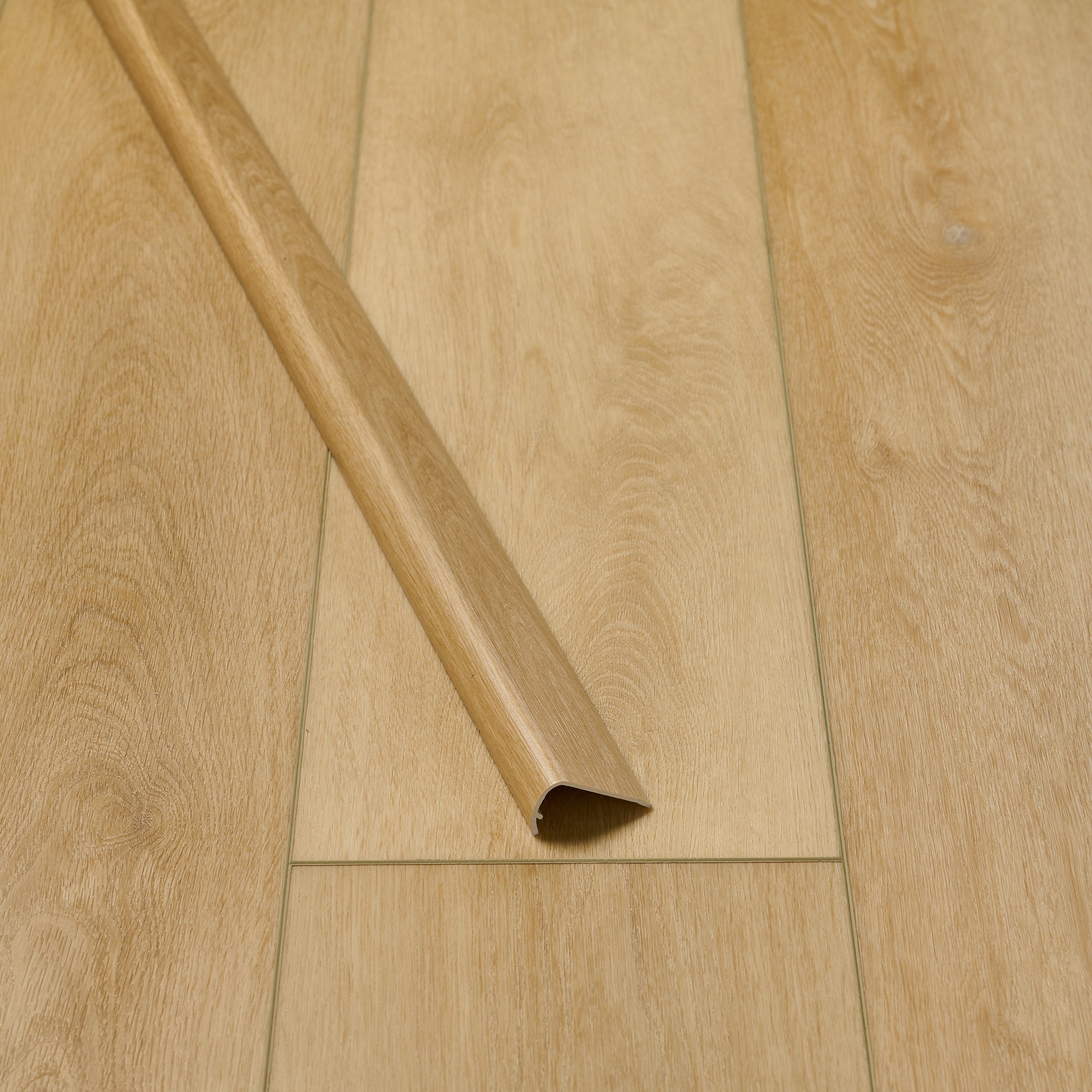 Overlapping Stair Nose